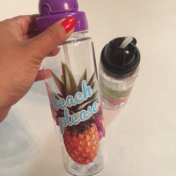 Summer water bottles with straw - NWT - Picture 7 of 8